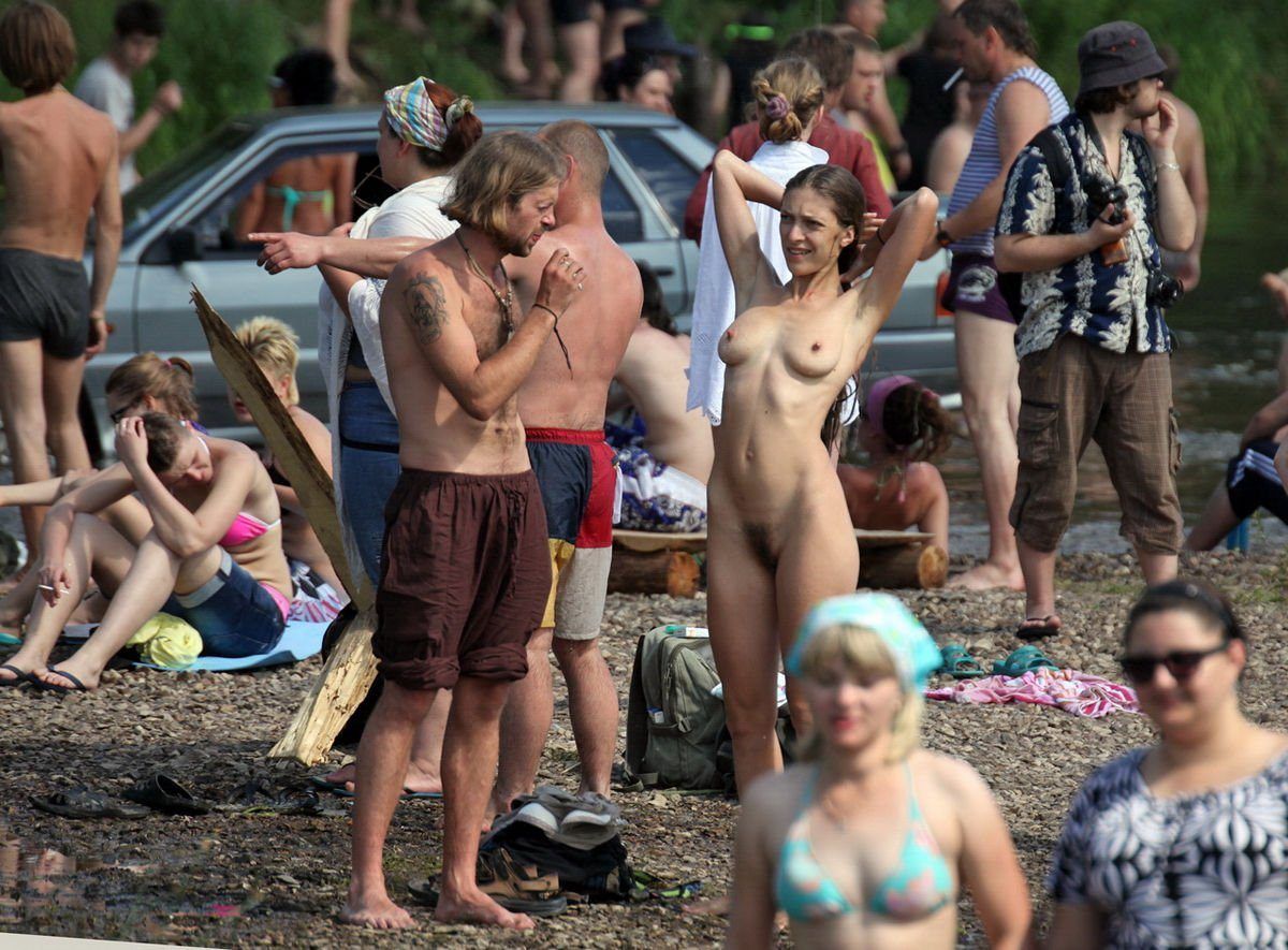 Only one naked nude girl at festivals